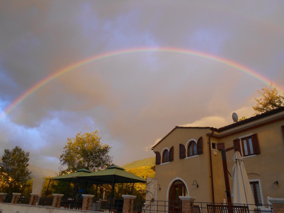 Galleria Ars Apua Bed and Breakfast Καρράρα Εξωτερικό φωτογραφία